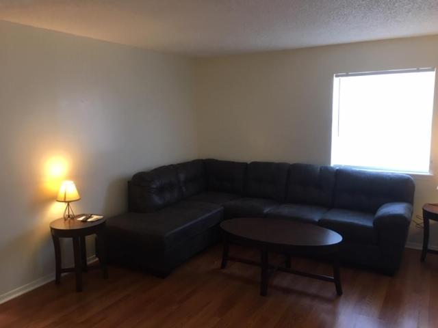 Fully Furnished Two Bedroom Apartment Lawton Dış mekan fotoğraf